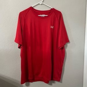 NWOT Loose Heat Gear Under Armour Red T-Shirt